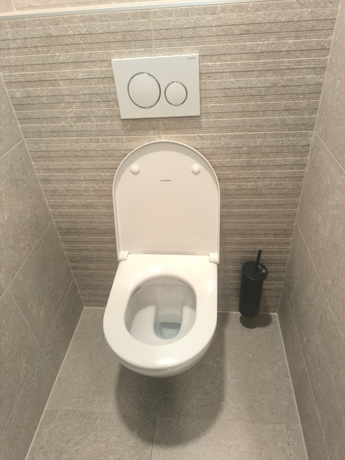 Toilet in betonlook in Diemen